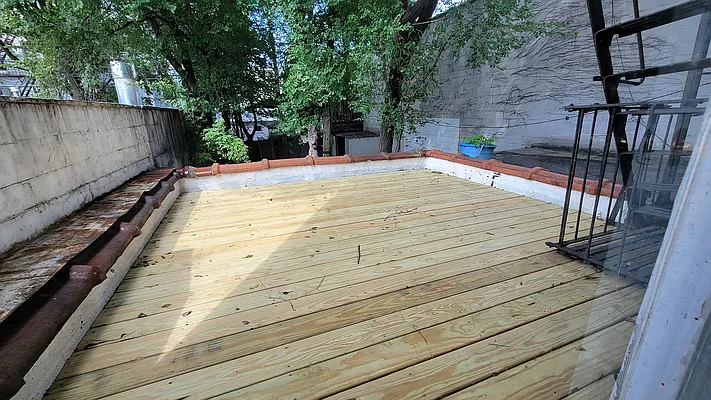 Rented by New York Dwellings LLC | media 25