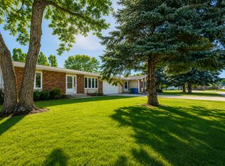 (Undisclosed Address), Waterloo, IA 50701