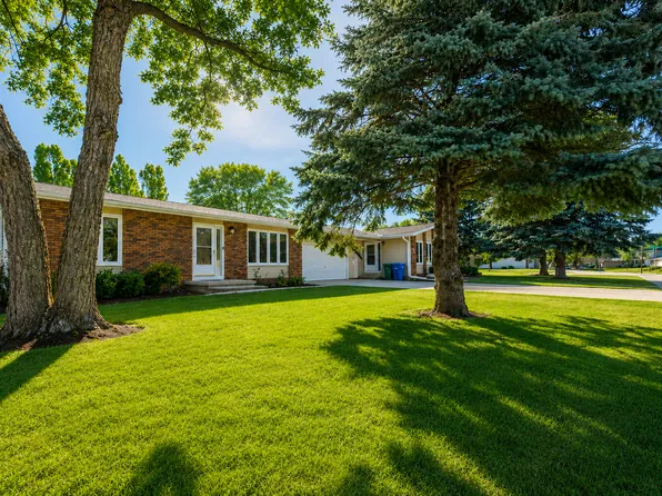 (undisclosed Address), Waterloo, IA 50701