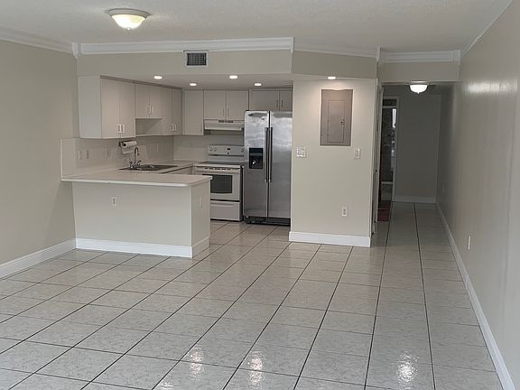 Entrance to property with open space