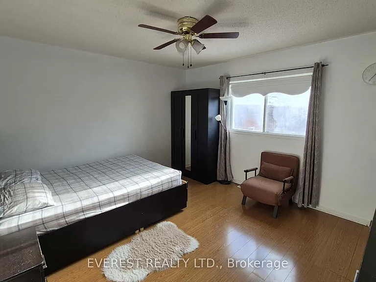 124 Desert Sand Dr — Photo 9