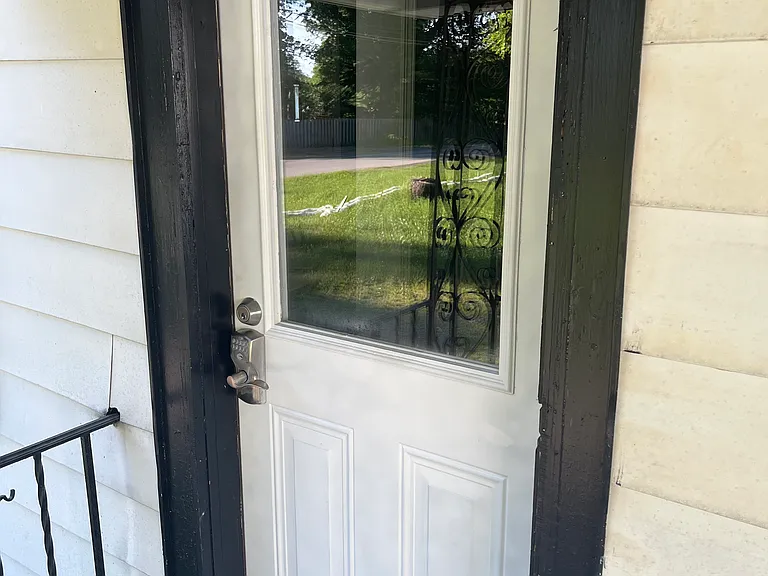 803 Park Dr — Photo 10