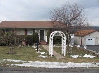 418 W Grape St, Lock Haven, PA 17745