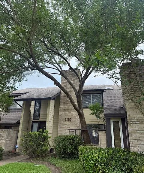 7170 S Dairy Ashford Rd — Photo 1