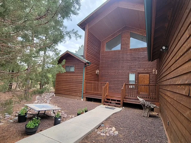 1480 N Bear Hollow Ln — Photo 5