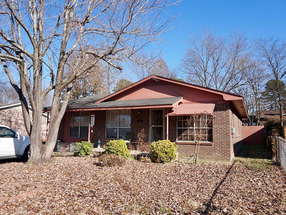 1st image of 901 S Olive Dr