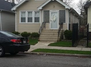 9910 S Parnell Ave, Chicago, IL 60628