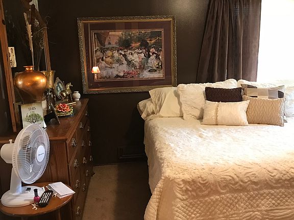4th image of 701 Webb Dr
