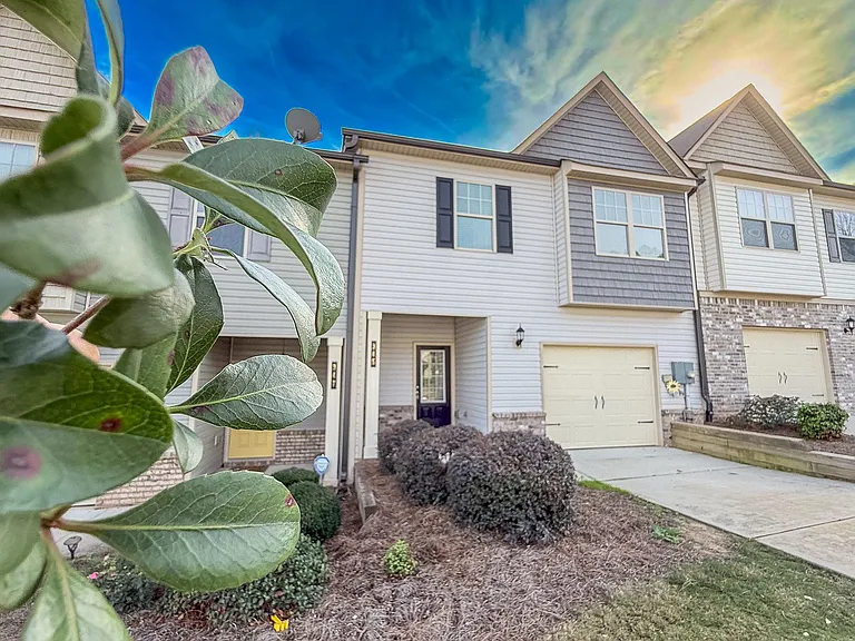 Turtle Creek Dr — Photo 36