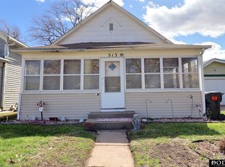 313 W 4th St, Fremont, NE 68025
