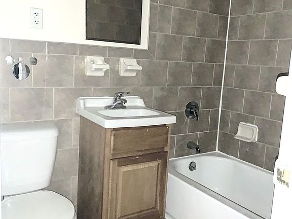 5th image of 318 E 151st St #1C