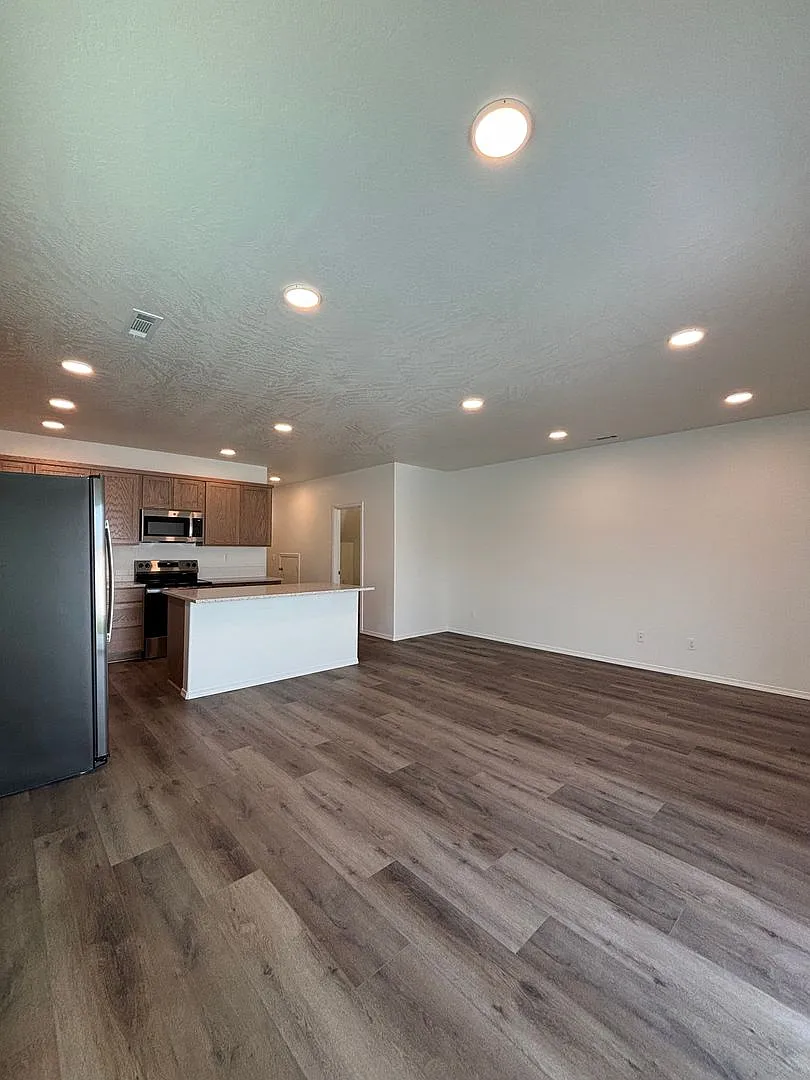 Brand New Corner Townhome! — Photo 3