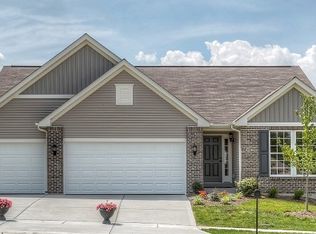 107 Laurel Green Ct, Hazelwood, MO 63042