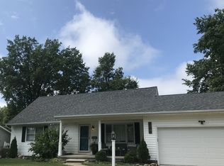 5402 Williamsburg Dr, Lorain, OH 44053