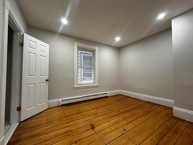 22 Howell St #4 — Photo 5