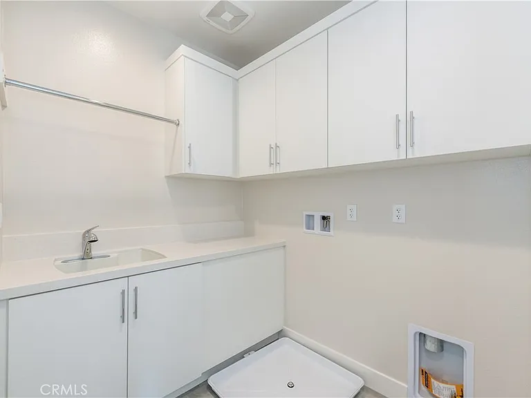 180 Longden — Photo 23
