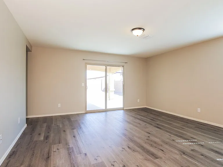 25422 W La Mont Ave — Photo 3