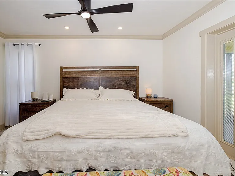 2507 Lakeview Dr — Photo 29