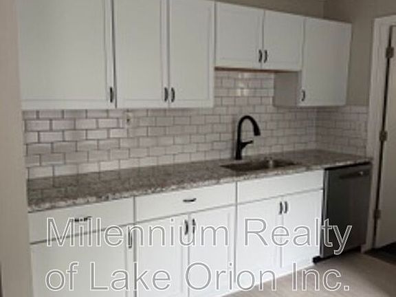 4th image of 760 3rd Ave