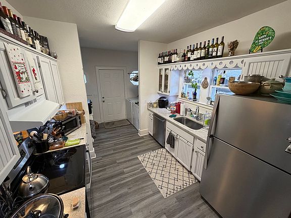 5th image of 1616 Ferris Ave