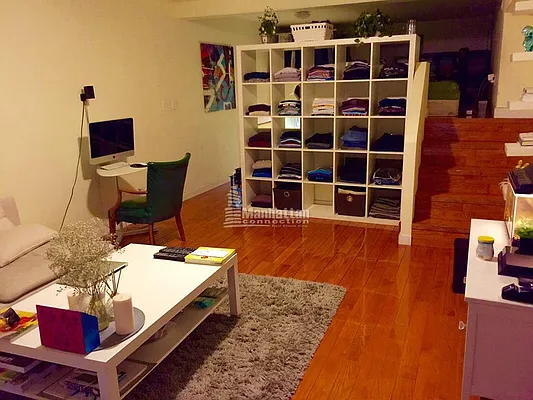 Rented by Manhattan Connection | media 7