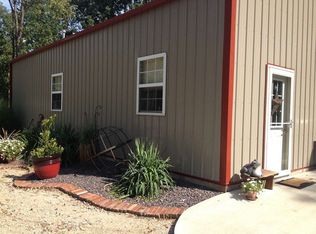 98AA Rr 1, Stewardson, IL 62463