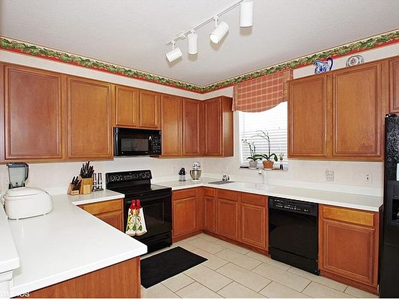 4th image of 14414 Kristenright Ln