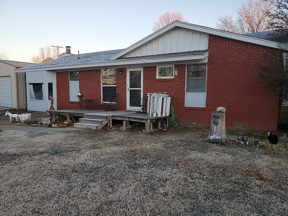 1st image of 408 E Wanda Jackson Blvd
