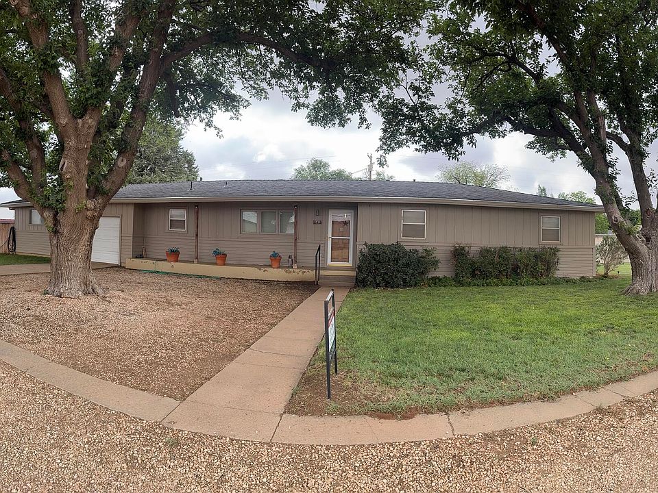 1st image of 213 Stadium Dr