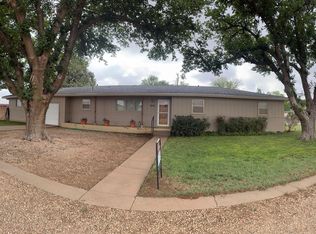 213 Stadium Dr, New Home, TX 79381