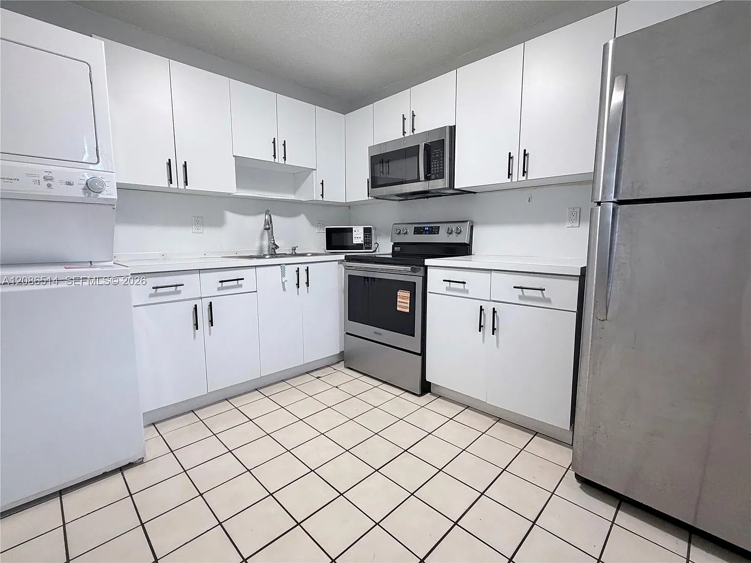 Halstead Apts Condo — Photo 4