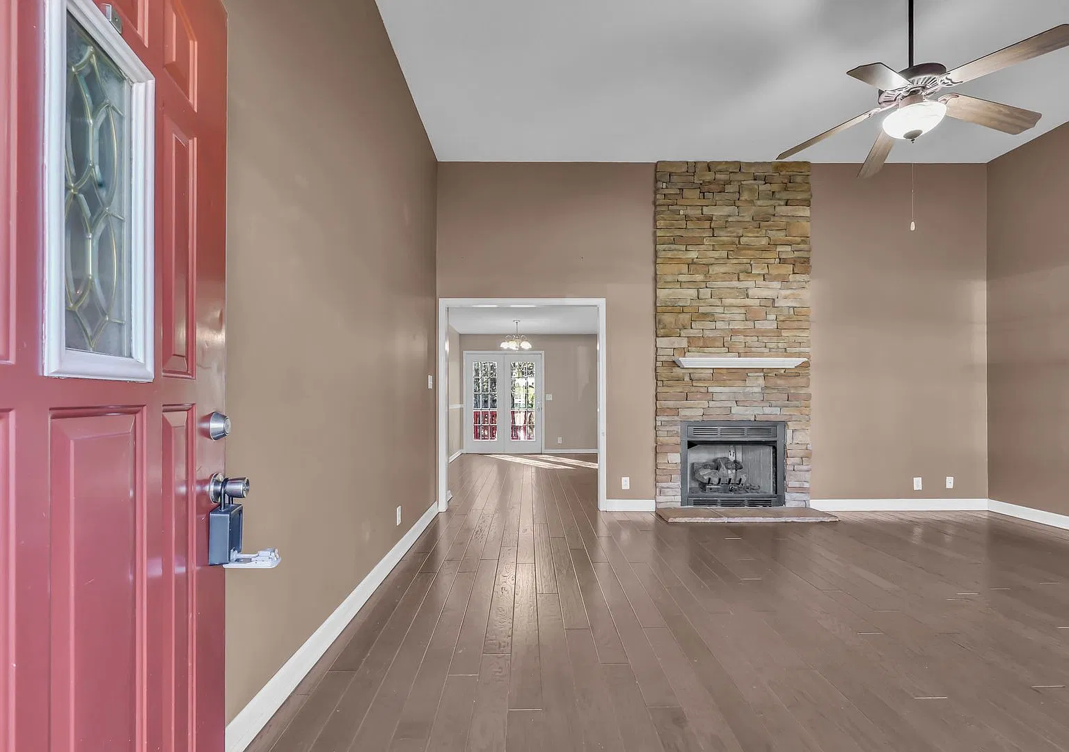 1517 Cedar Springs Circle — Photo 3