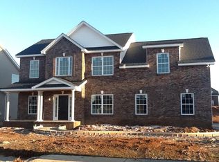 2634 Daventry Dr, Maryville, TN 37804