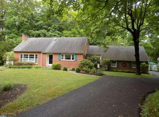 1102 Magazine Rd, Green Lane, PA 18054