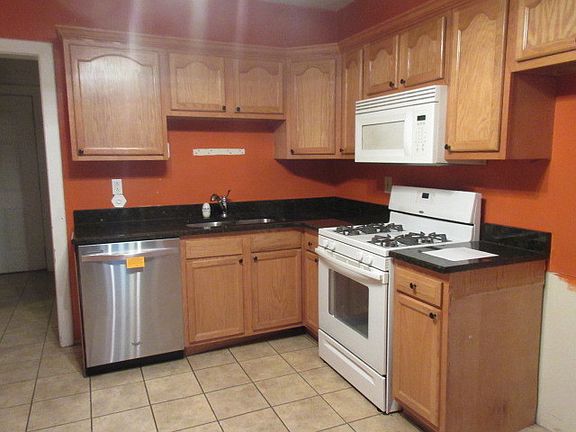 2nd image of 5006 W 32nd St