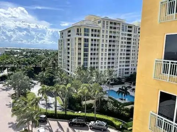 455 Grand Bay Dr #718, Key Biscayne, FL 33149