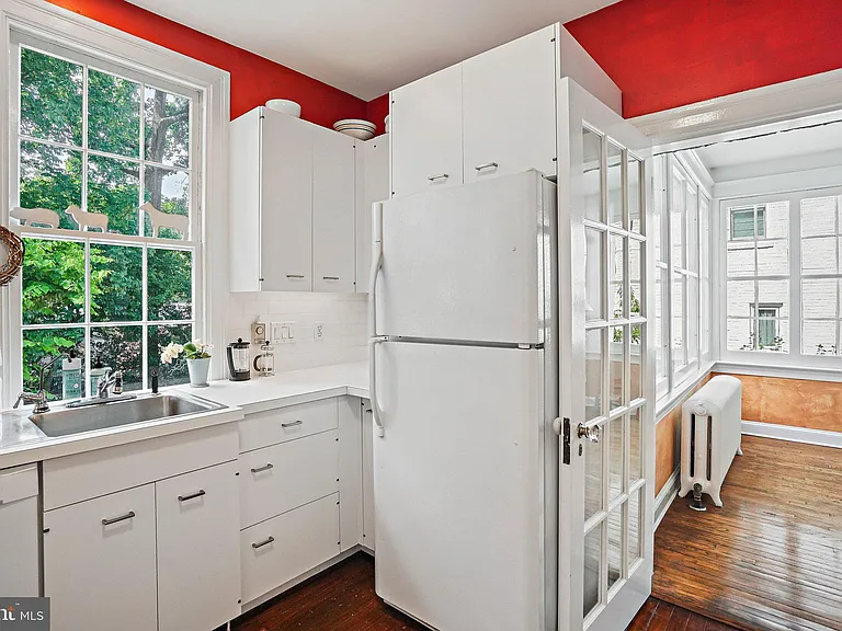 3612 Albemarle St NW — Photo 9