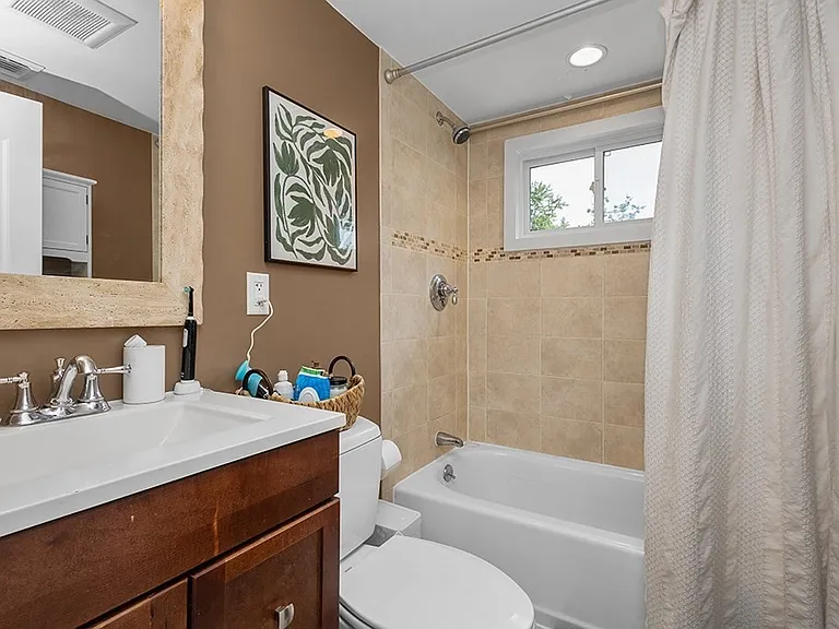 143 Perham St — Photo 29