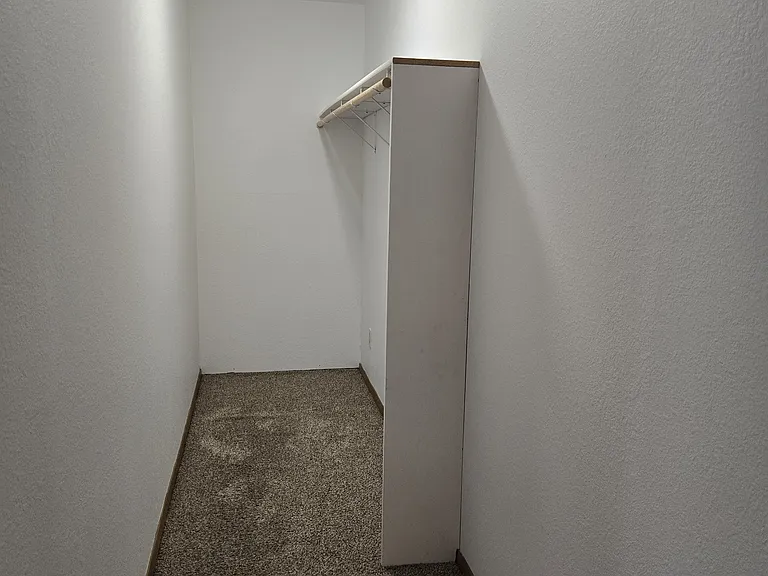 21388 Kristin Ct — Photo 10