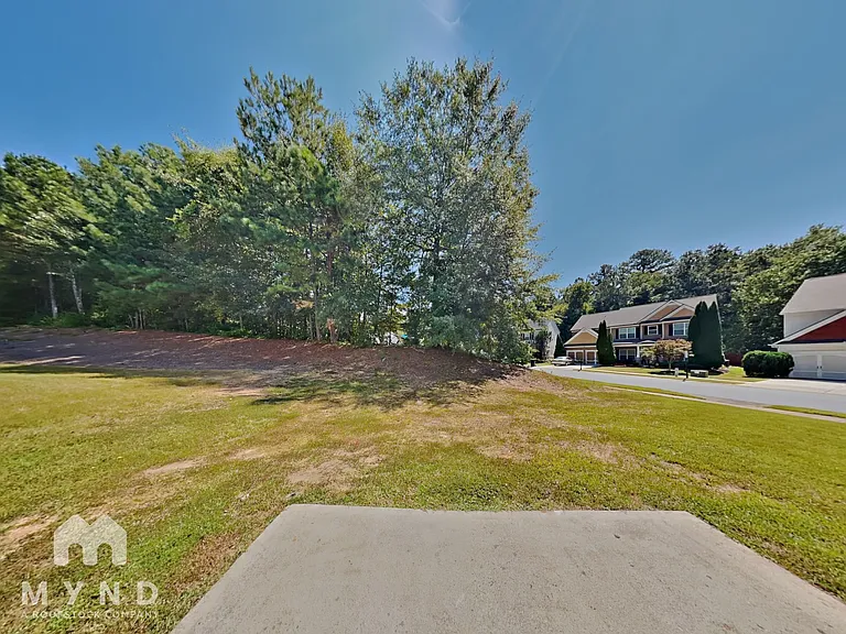 2250 Village Green Dr — Photo 24