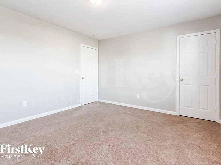 527 Hollow Pear Dr — Photo 13