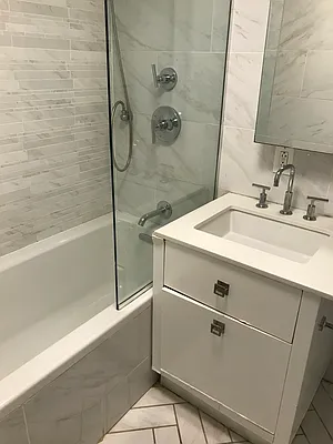 Rented by UES Management | media 27