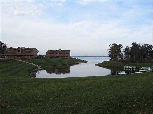 1st image of 1828 Parkland Dr Unit 3