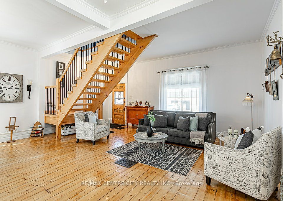 1st image of 971 Elias St