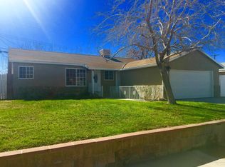 1138 W Avenue J7, Lancaster, CA 93534