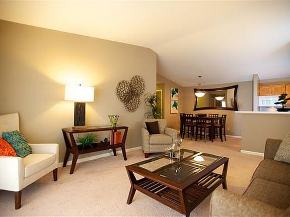 3rd image of 4831 Bridge Ln APT 3