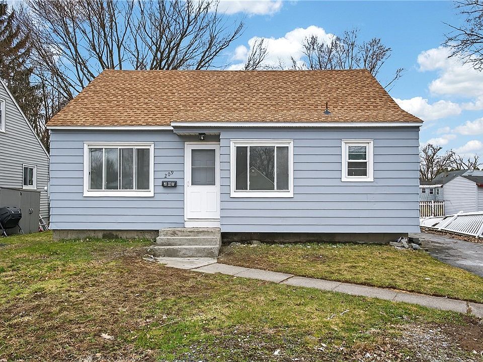 1st image of 209 Northwood Dr