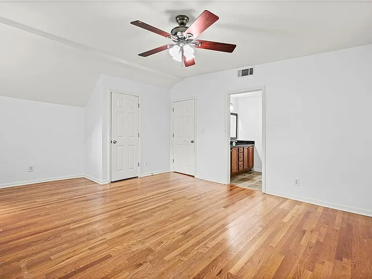 2429 Claude St NW — Photo 25