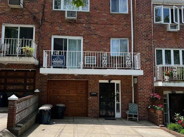 59-14 60th Lane, Maspeth, NY 11378