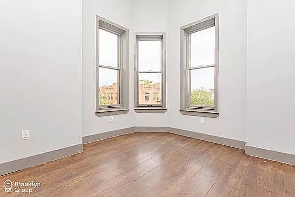 Rented by Brooklyn Group | media 6